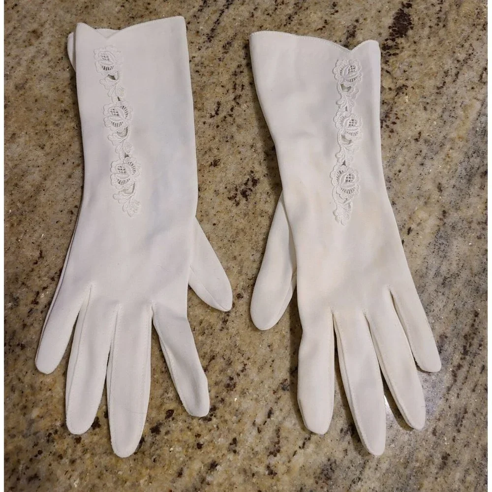 Vintage Size M/L White Formal Stretch 10.5